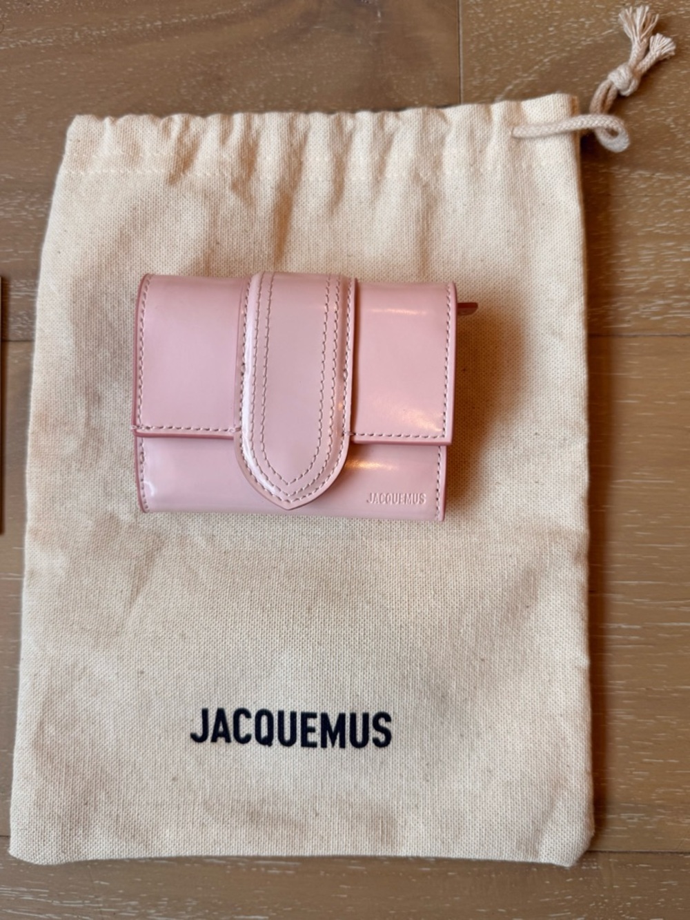 Jacquemus Pale Pink Patent Leather Tri-Fold Card Wallet